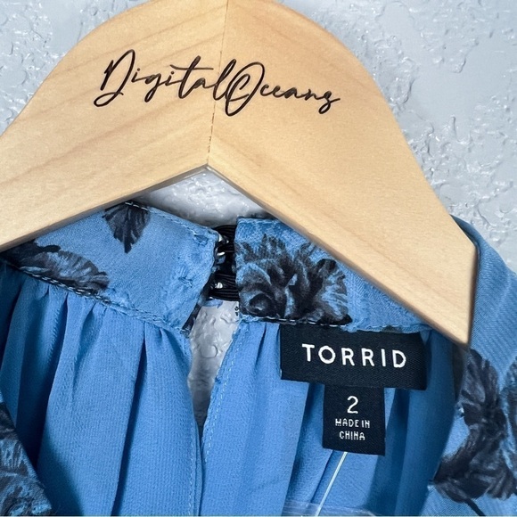 Torrid NWT Clip Chiffon Mock Neck Halter, Romantic Rose 2X - Sleeveless, Floral - Picture 12 of 15